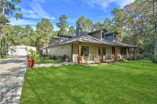 Villa Vero Custom Home - Bridleway Circle